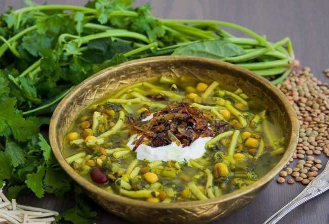 آش رشته از غذاهای پرطرفدار ایرانی