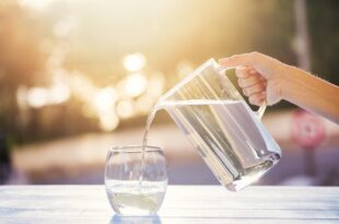 مصرف آب و نوشیدنی‌های سالم تاثیر زیادی در تغییر خلق و خو و از بین بردن برخی از بیماری‌ها مانند سنگ کلیه دارد.