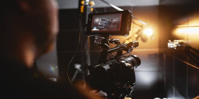 6 مورد از مزایای فیلم صنعتی برای شرکت