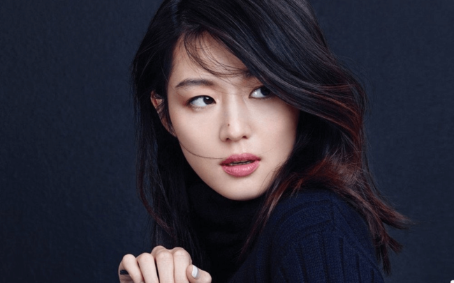 جون جی هیون بازیگر پولدار و معروف زن کره جنوبی بازیگر سریال عشقم اهل ستارهاست می‌باشد.