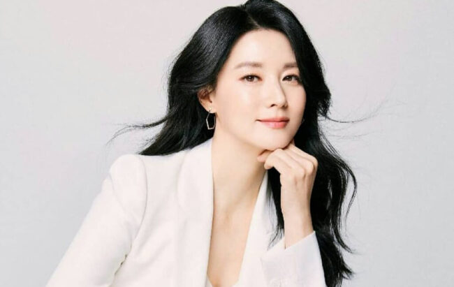 لی یونگ آئه از ثروتمندترین بازیگران زن کره‌ای است.