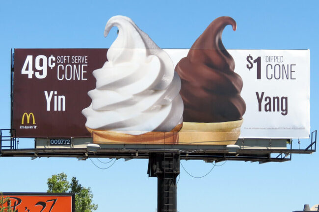 تبلیغات بیلبورد برای برند بستنی مک دونالد