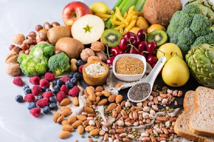  کلم بروکلی، نان سبوس‌دار، دانه چیا ،میوه‌ها، سبزیجات و مغز‌ها مواد غذایی حاوی فیبر هستند که برای کاهش وزن سریع و لاغری موثر هستند