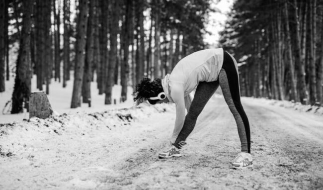 فعالیت کم‌تر یکی از دلایل درد مفاصل در زمستان